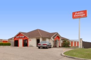 Public Storage - Austin - 9814 West Gate Blvd - Photo 1