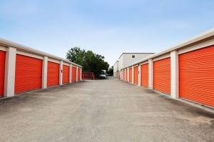 Public Storage - Houston - 1419 W Gray St Picture of Public Storage - Houston - 1419 W Gray St