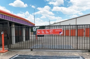 Public Storage - Houston - 12435 I-10 E Fwy Picture of Public Storage - Houston - 12435 I-10 E Fwy