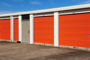 Public Storage - Houston - 12435 I-10 E Fwy - Photo 2