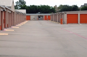Public Storage - Arlington - 5275 South Cooper Street - Photo 2