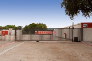Public Storage - Richardson - 500 E Arapaho Road Picture of Public Storage - Richardson - 500 E Arapaho Road