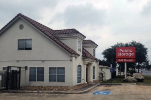 Public Storage - San Antonio - 2550 Thousand Oaks Dr