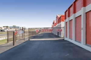 Public Storage - Austin - 10001 North I H 35 - Photo 4