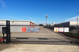 Public Storage - Houston - 7255 Highway 6 South - Photo 4