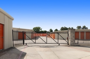 Public Storage - Houston - 15145 Ella Blvd - Photo 4