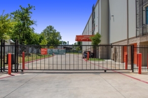 Public Storage - Austin - 1800 S Lamar Blvd - Photo 4