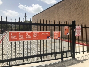 Public Storage - Houston - 8989 Westheimer Rd Picture of Public Storage - Houston - 8989 Westheimer Rd