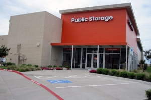 Public Storage - Dallas - 10410 E Northwest Highway - Photo 1