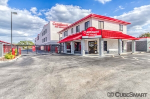 CubeSmart Self Storage - Orlando - 7400 Colonial Dr. - Photo 7