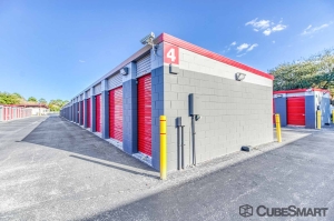 CubeSmart Self Storage - Winter Park - 965 S. Semoran Blvd. - Photo 12