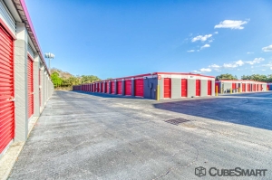 CubeSmart Self Storage - Winter Park - 965 S. Semoran Blvd. - Photo 6