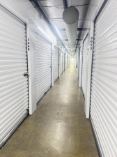 Your Extra Closet - Campus - Photo 29