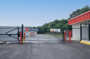 Public Storage - Sewell - 550 Woodbury Glassboro Road - Photo 4