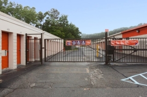 Public Storage - North Providence - 1130 Mineral Spring Ave - Photo 4