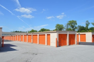 Public Storage - Indianapolis - 50 Washington Pointe Drive - Photo 2