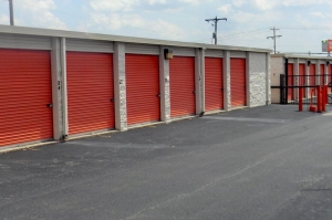 Public Storage - Grove City - 4021 Marlane Dr - Photo 2