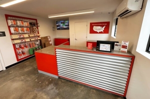 Public Storage - Greensboro - 3206 N OHenry Blvd - Photo 3