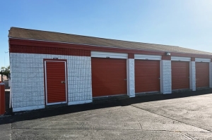 Public Storage - Fort Wayne - 1801 W Coliseum Blvd - Photo 2