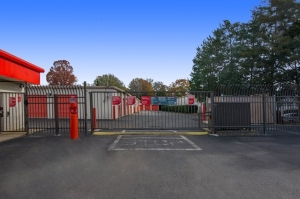 Public Storage - Charlotte - 7233 South Blvd - Photo 4