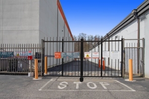 Public Storage - Hawthorne - 1080 Goffle Road - Photo 4