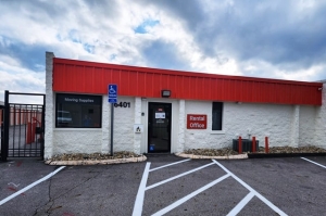 Public Storage - Columbus - 6401 Busch Blvd - Photo 1