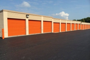 Public Storage - Indianapolis - 7430 Madison Ave