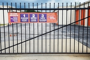 Public Storage - Southfield - 19350 W 8 Mile Rd - Photo 4