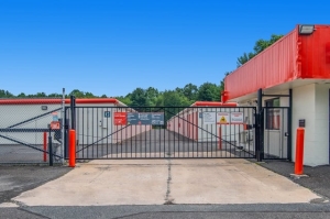 Public Storage - Aston - 4021 Market Street - Photo 4