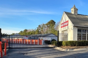 Public Storage - Clayton - 172 Veterans Pkwy - Photo 4