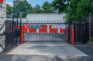 Public Storage - Philadelphia - 7571 Ridge Ave - Photo 4