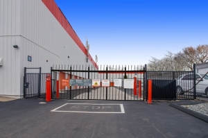 Public Storage - Peabody - 240 Newbury Street - Photo 4