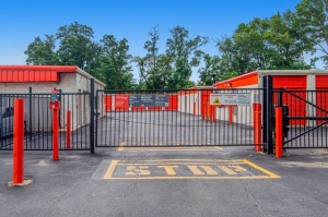 Public Storage - Maple Shade - 460 South Fellowship Road - Photo 4