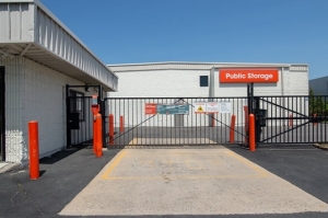 Public Storage - Patchogue - 601 W Sunrise Highway - Photo 4