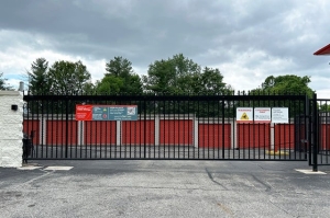 Public Storage - Louisville - 3120 Breckenridge Lane