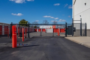 Public Storage - West Babylon - 821 Sunrise Hwy - Photo 4