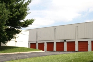 Public Storage - Baltimore - 1000 West Patapsco Ave - Photo 2