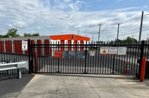 Public Storage - New Castle - 3801 N Dupont Parkway - Photo 4