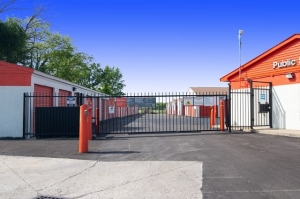 Public Storage - Indianapolis - 6817 W Washington St - Photo 4