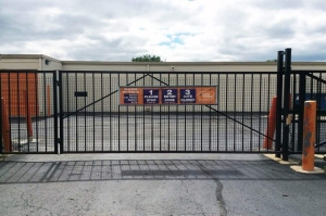 Public Storage - Ann Arbor - 2500 S Industrial Hwy - Photo 4