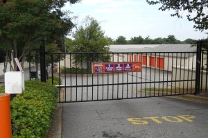 Public Storage - Greenville - 2112 N Pleasantburg Drive - Photo 4