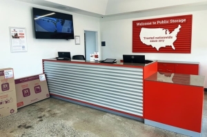 Public Storage - Greenville - 2112 N Pleasantburg Drive - Photo 3