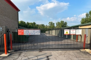 Public Storage - North Tonawanda - 3420 Niagara Falls Blvd - Photo 4