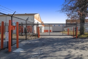 Public Storage - Silver Spring - 11315 Lockwood Dr - Photo 4