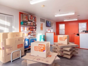 Public Storage - Burbank - 6990 W 79th Street - Photo 3