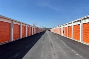 Public Storage - Bensenville - 556 North York Road - Photo 2