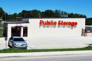 Storage Units at Public Storage - Chattanooga - 6497 E Brainerd Road - 6497 E Brainerd Road