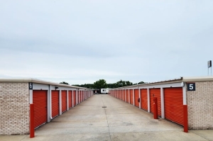 Public Storage - Indianapolis - 6910 Waterfront Drive - Photo 2