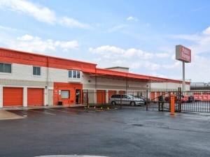 Public Storage - Chicago - 1916 N Elston Ave