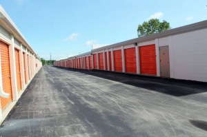 Public Storage - Greenfield - 4750 S 108th Street - Photo 2